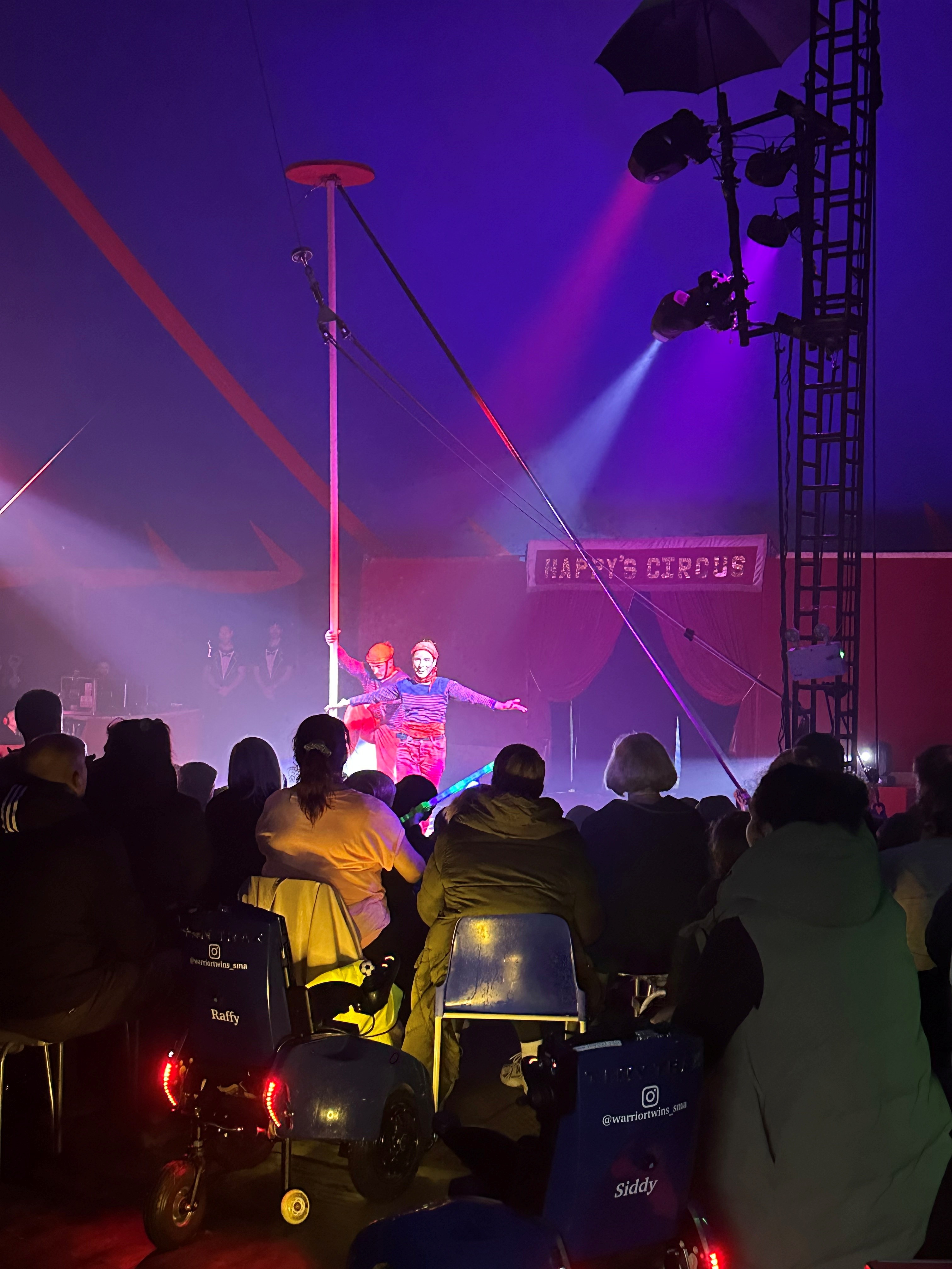 Happy Circus 2.jpg